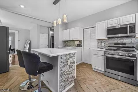 8 Laventhal Ave, Irvington, NJ 07111