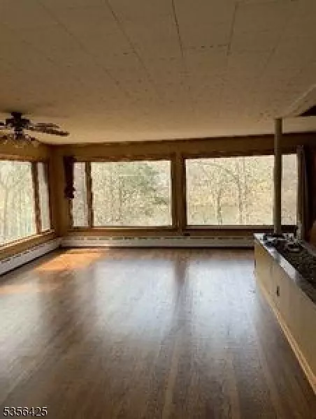 297 Terhune Dr, Wayne, NJ 07470 photo 2