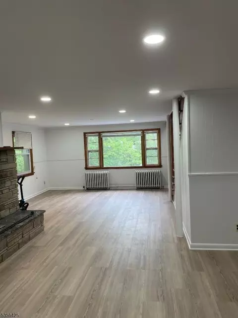 297 Terhune Dr, Wayne, NJ 07470 photo 7