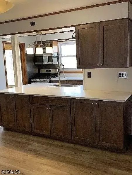 297 Terhune Dr, Wayne, NJ 07470 photo 3