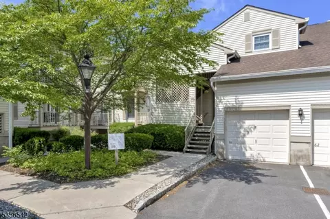 66 Jamestown Rd, Basking Ridge, NJ 07920