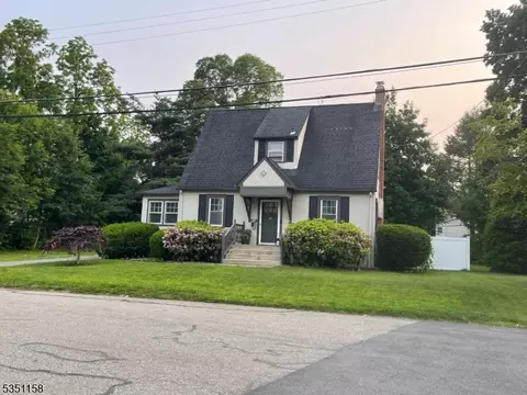 11 Snyder Ave, Denville, NJ 07834
