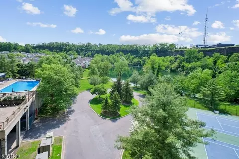 10 Smith Manor Blvd #514, West Orange, NJ 07052