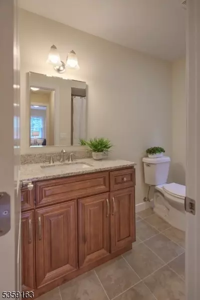 41 Lake Rd, Basking Ridge, NJ 07920 photo 16