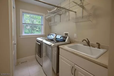 41 Lake Rd, Basking Ridge, NJ 07920 photo 14