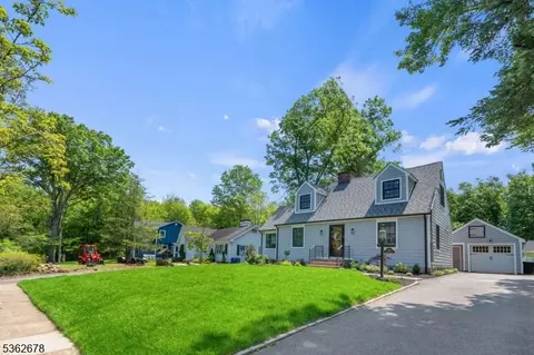 242 Park Ave, Berkeley Heights, NJ 07922 photo 4