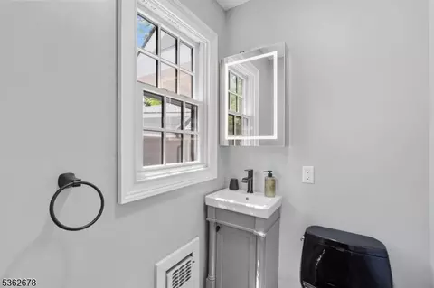 242 Park Ave, Berkeley Heights, NJ 07922 photo 15