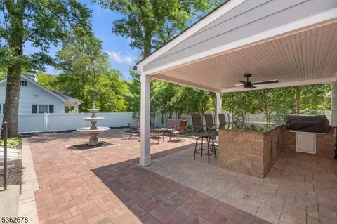 242 Park Ave, Berkeley Heights, NJ 07922 photo 29