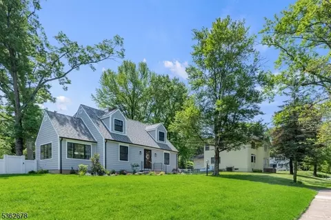 242 Park Ave, Berkeley Heights, NJ 07922 photo 3