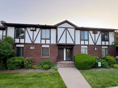 69 Farm Rd #N, Hillsborough, NJ 08844