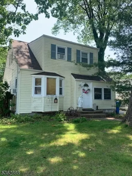 147 Warwick St, Iselin, NJ 08830
