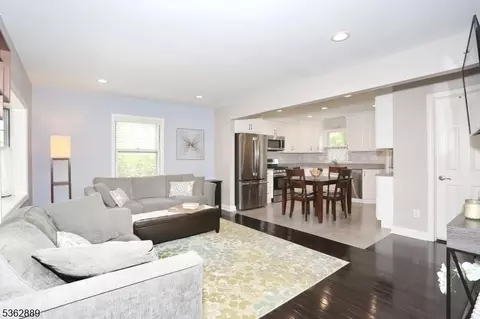 710 Paramus Rd, Paramus, NJ 07652 photo 9