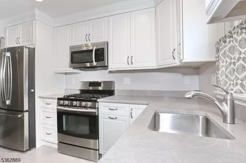 710 Paramus Rd, Paramus, NJ 07652 photo 16