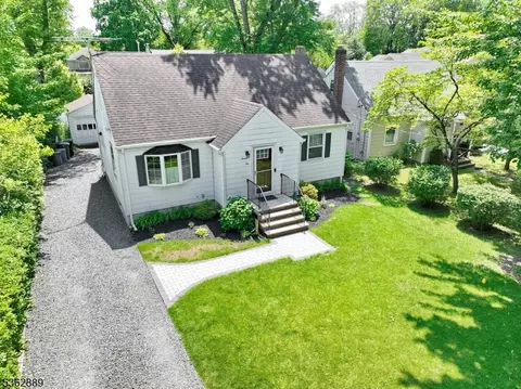 710 Paramus Rd, Paramus, NJ 07652 photo 2