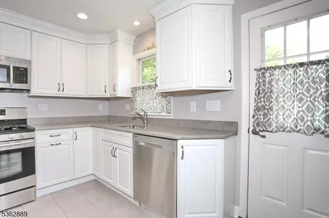 710 Paramus Rd, Paramus, NJ 07652 photo 13