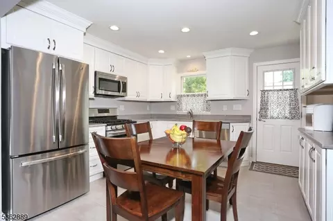 710 Paramus Rd, Paramus, NJ 07652 photo 12