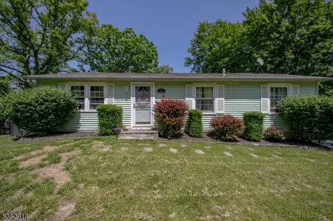 31 Bergen Ave, Wantage, NJ 07461