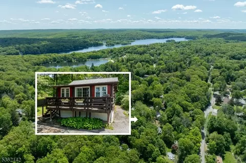 6 Alamoosook Rd, Highland Lakes, NJ 07422