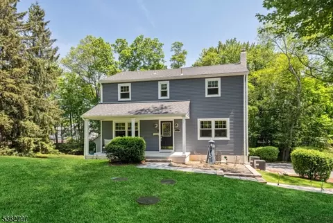 271 Cedar Hill Ave, Wyckoff, NJ 07481
