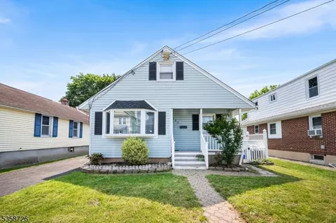 152 S 4th Ave, Manville, NJ 08835