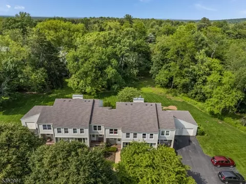 303 Knoll Way, Rocky Hill, NJ 08553