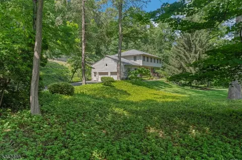 71 Mount Harmony Rd, Bernardsville, NJ 07924