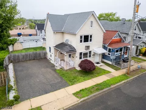 422 Catherine St, South Amboy, NJ 08879