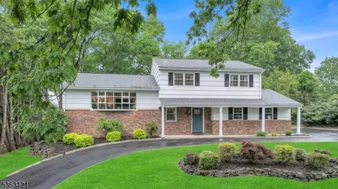6 Rutledge Rd, Pine Brook, NJ 07058
