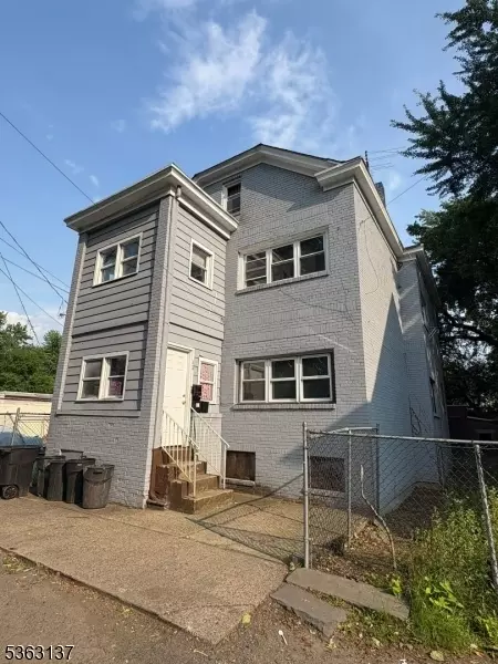 11 Short St, Paterson, NJ 07522