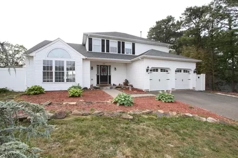 132 Sloop Rd, Stafford Township, NJ 08050