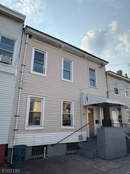 182 Beech St, Paterson, NJ 07501