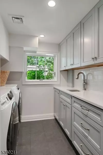16 Sweetbriar Rd, Summit, NJ 07901 photo 33