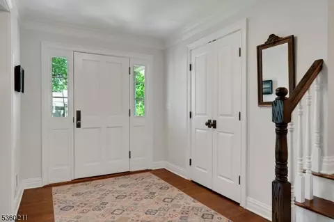 16 Sweetbriar Rd, Summit, NJ 07901 photo 4