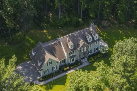 337 Pottersville Rd, Chester Twp, NJ 07930