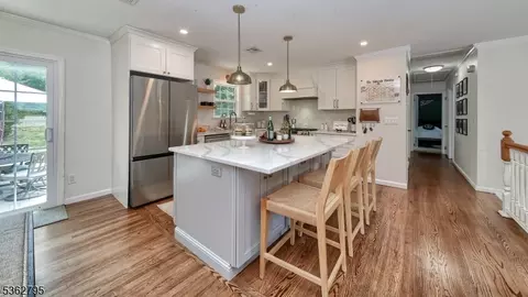 7 Knight Rd, Wayne, NJ 07470 photo 8