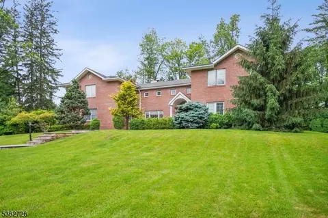 61 Joanna Way, Short Hills, NJ 07078