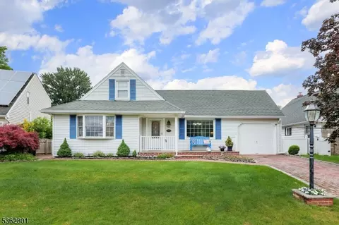 223 East Ln, Clark, NJ 07066