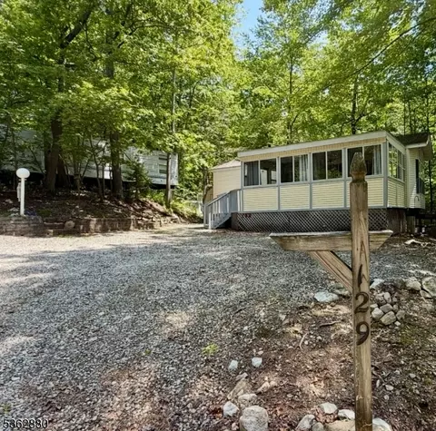 129 Sycamore Vlg, Vernon Twp, NJ 07461