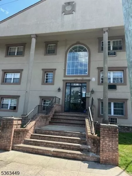 816-826 W Grand St #3I, Elizabeth, NJ 07202