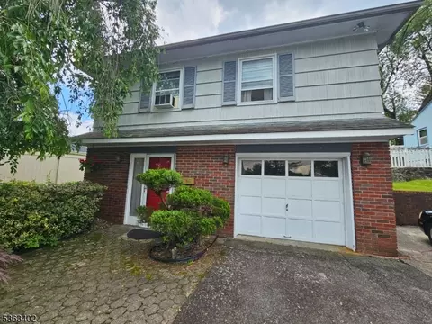37 Pocahontas Path, Lincoln Park, NJ 07035