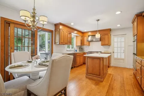 65 Berkeley Cir, Basking Ridge, NJ 07920 photo 12