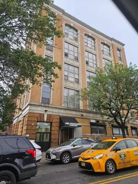 175 Broadway #505, Paterson, NJ 07501