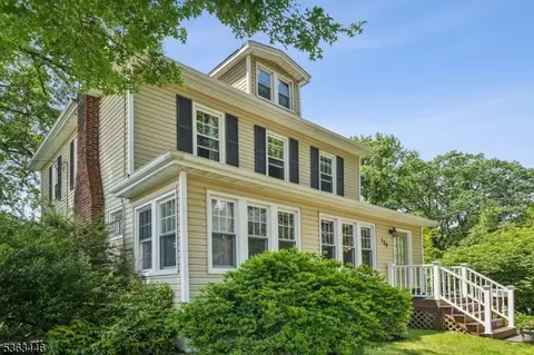 138 Bessida St, Bloomfield, NJ 07003