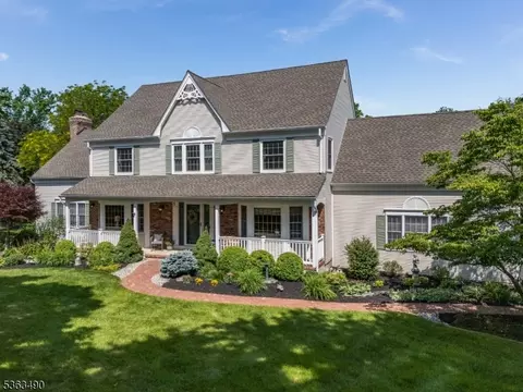 5 Fisher Ct, Flemington, NJ 08822