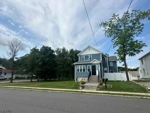 24 Lawnwood Ave, Newton, NJ 07860