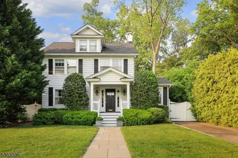 520 Cory Pl, Westfield, NJ 07090