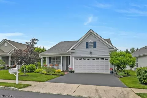 21 Blyth Ln, Jackson Twp, NJ 08527