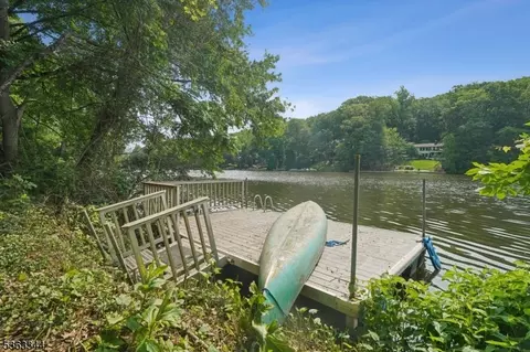 24 Lake Trl, Morristown, NJ 07960