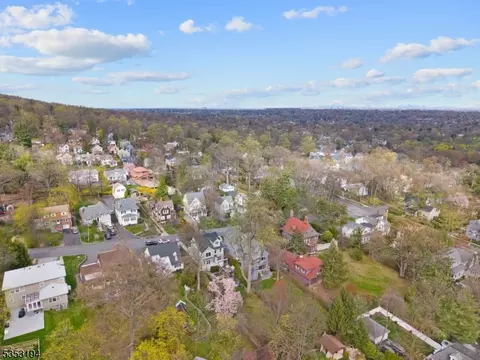 86 Cedar St, Millburn, NJ 07041 photo 45