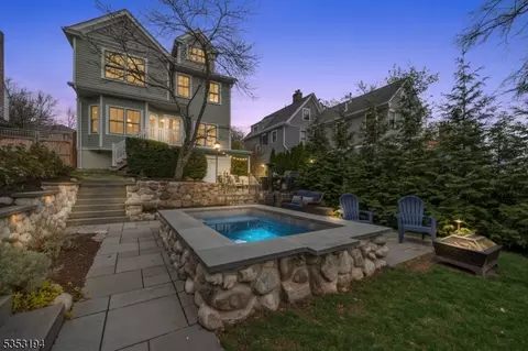 86 Cedar St, Millburn, NJ 07041 photo 2